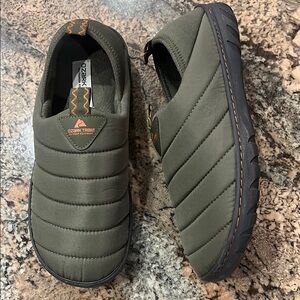 Ozark Trail Men's Green Slip-On Shoes